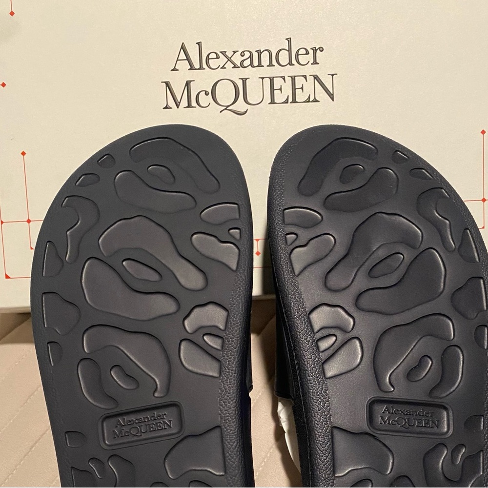 Authentic Alexander Mcqueen Pool Slides - Navy 40 - image 4